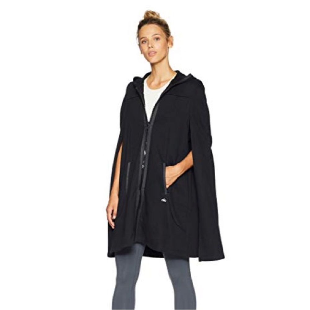 Brand New Alo Yoga Black Luna Cape Jacket in Xsmall